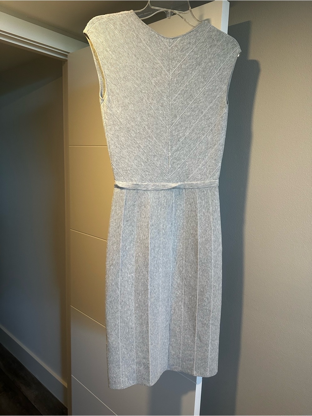 REISS Olivia Gray Knit Pencil Midi Dress Sleeveless Wrap V-Neck Size S - Picture 4 of 11